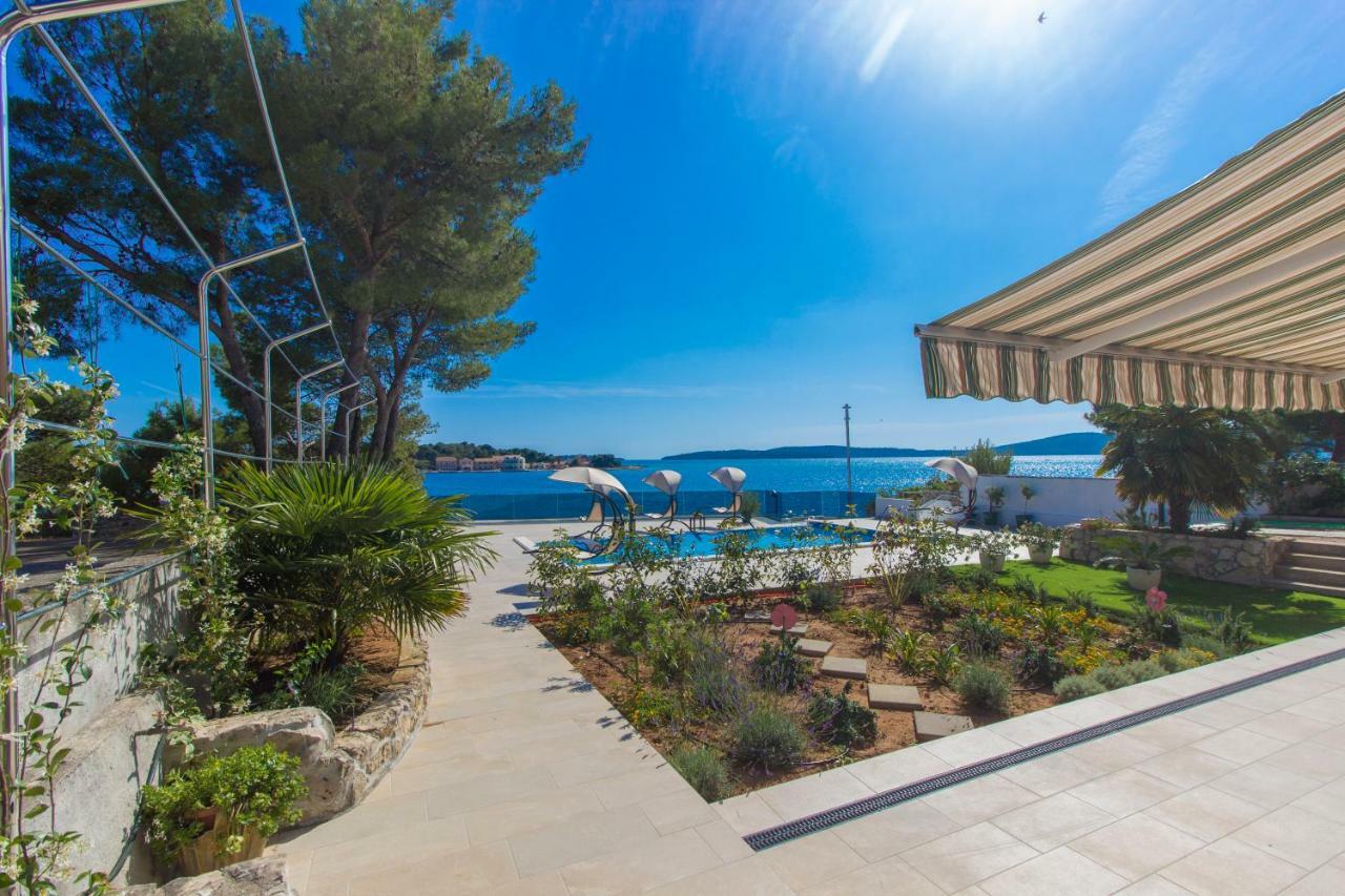 Villa Bozena Brodarica  Luaran gambar