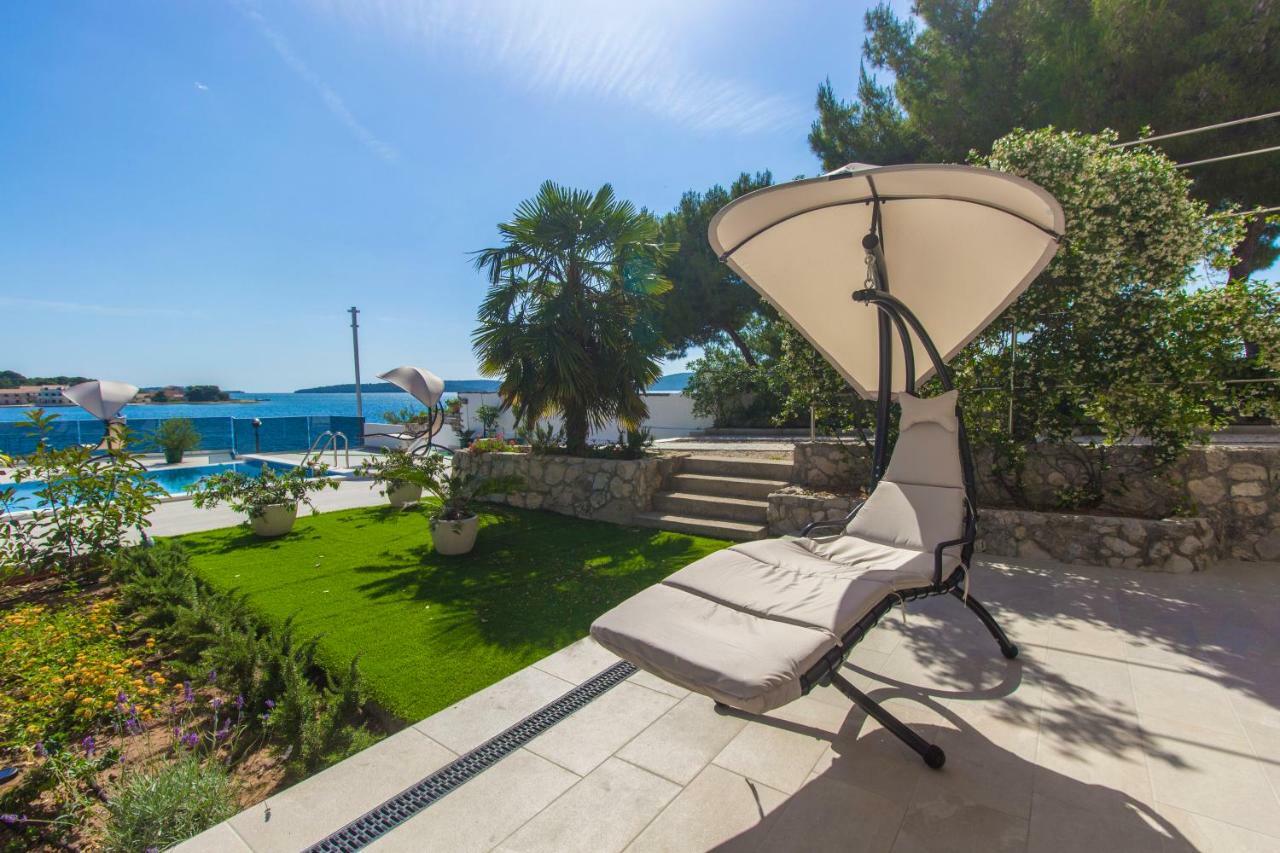 Villa Bozena Brodarica  Luaran gambar