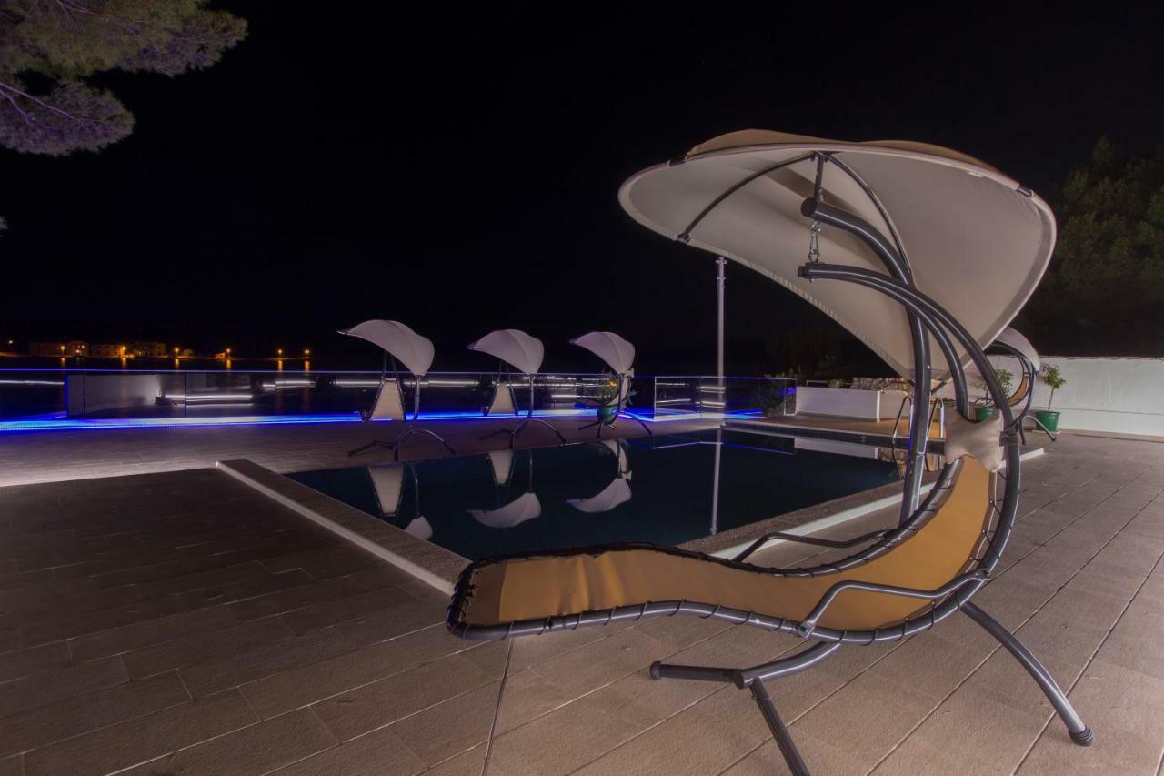 Villa Bozena Brodarica  Luaran gambar